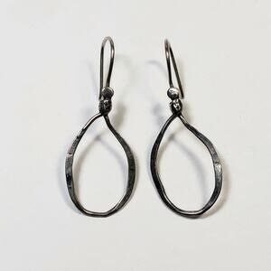 SILPADA W1551 Sterling Silver 925 Lasso Oxidized Hammered Oval Earrings